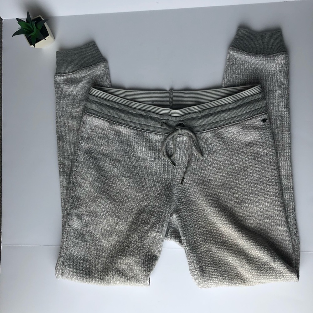 American Eagle joggers